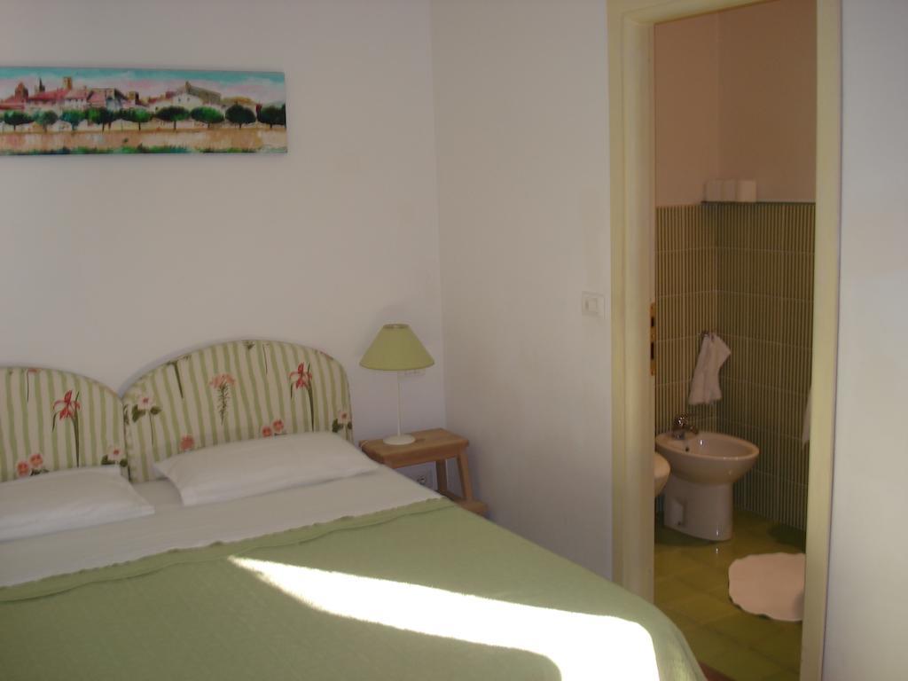 Agriturismo La Vecchia Dolceacqua Villa Rom bilde